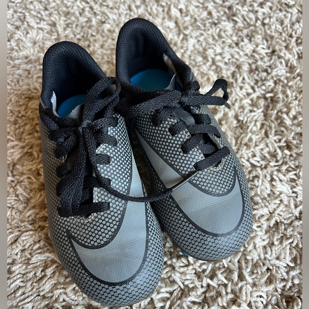 Nike Kids Black and Gray Soccer Cleats